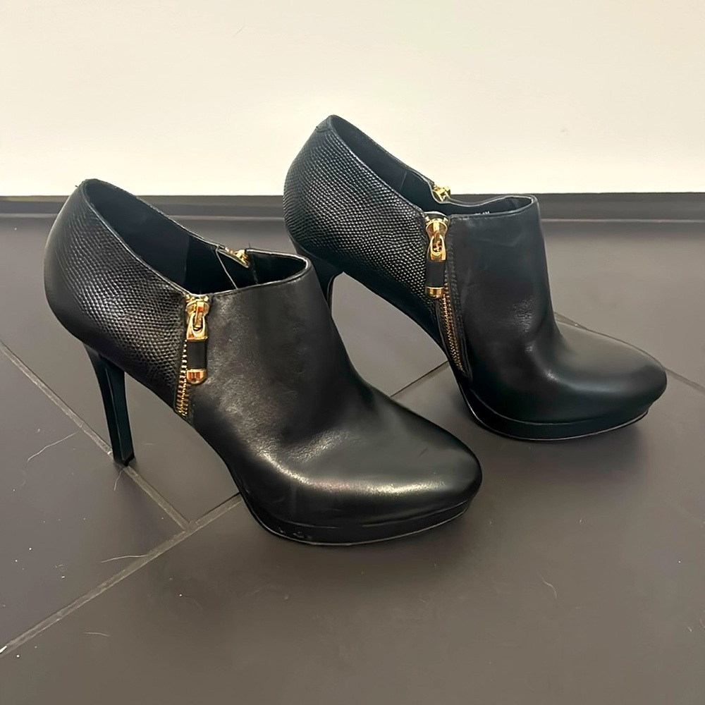 Michael Kors booties. Size 7.5. Great condition.
